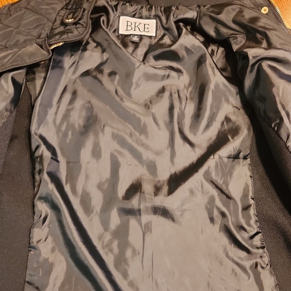 BKE Women's Black Quilted Puffer Jacket - Picture 11 of 14
